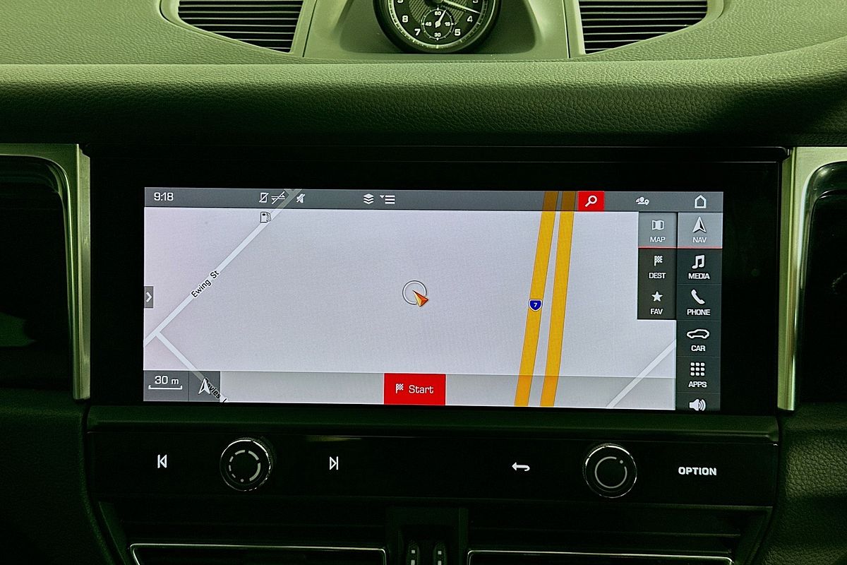 2023 Porsche MACAN  95B MY23