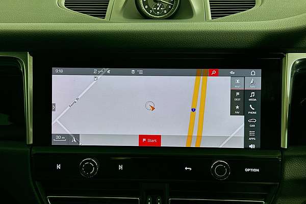 2023 Porsche MACAN  95B MY23