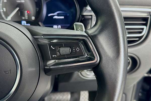 2023 Porsche MACAN  95B MY23