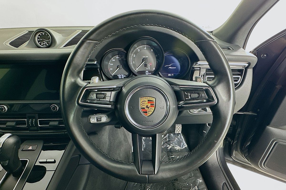 2023 Porsche MACAN  95B MY23