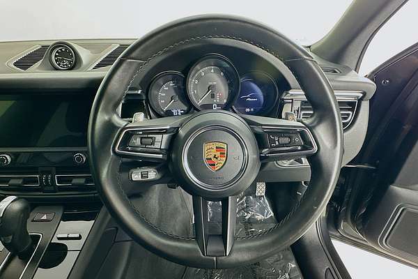2023 Porsche MACAN  95B MY23