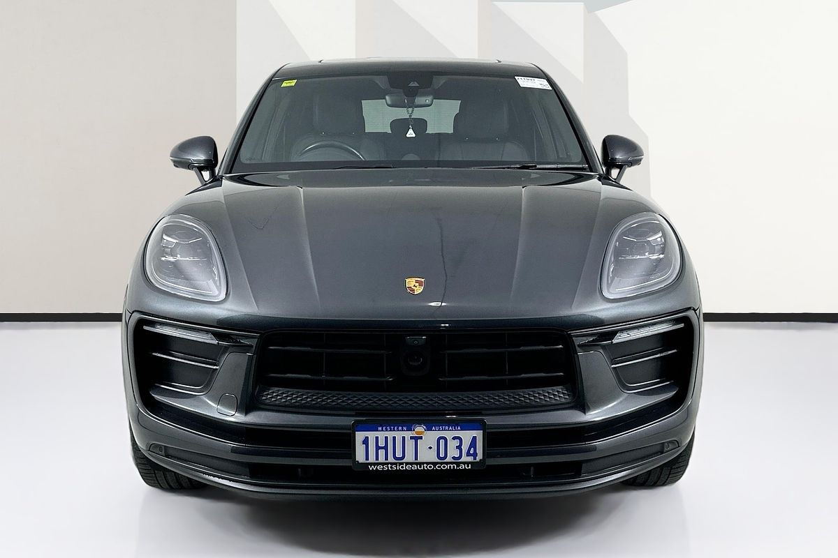 2023 Porsche MACAN  95B MY23