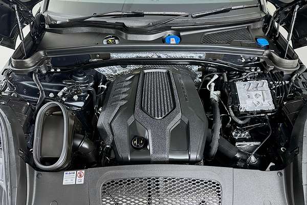 2023 Porsche MACAN  95B MY23