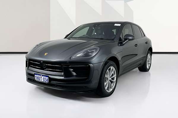 2023 Porsche MACAN  95B MY23
