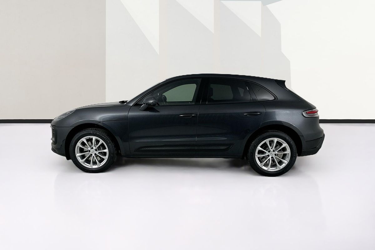 2023 Porsche MACAN  95B MY23