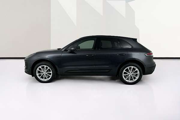 2023 Porsche MACAN  95B MY23