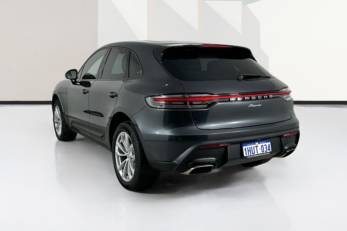 2023 Porsche MACAN  95B MY23