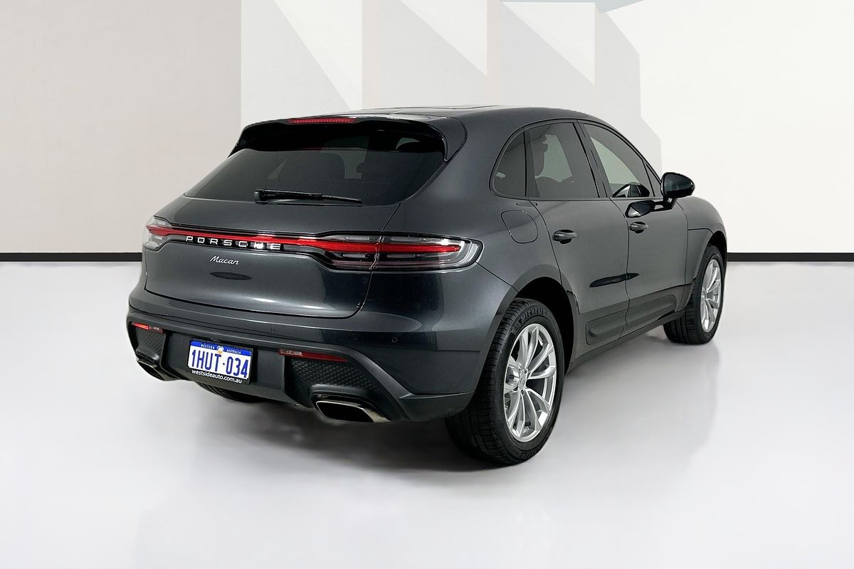 2023 Porsche MACAN  95B MY23