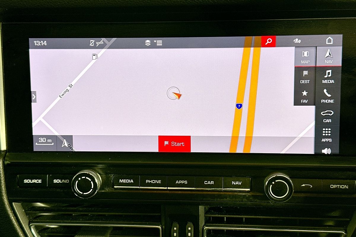 2020 Porsche MACAN  95B MY20