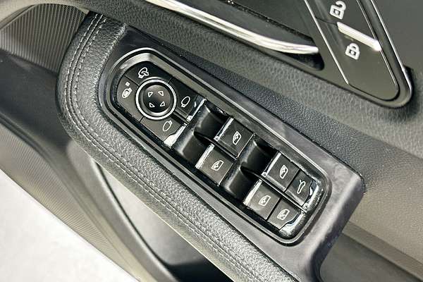 2020 Porsche MACAN  95B MY20