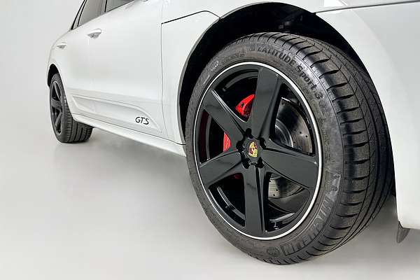 2017 Porsche MACAN GTS 95B MY18