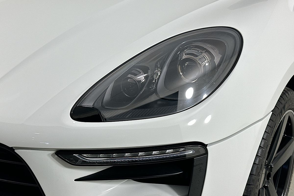 2017 Porsche MACAN GTS 95B MY18