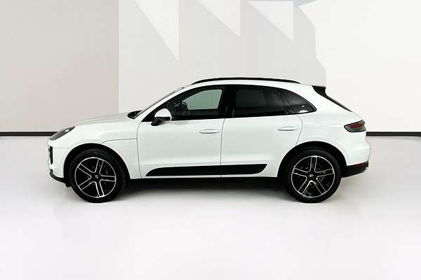 2020 Porsche MACAN  95B MY20