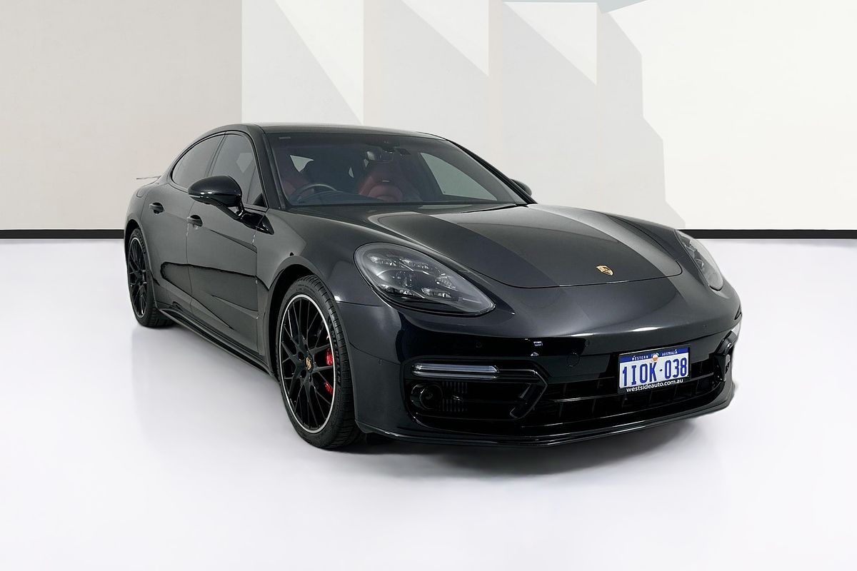 2022 Porsche Panamera GTS 971