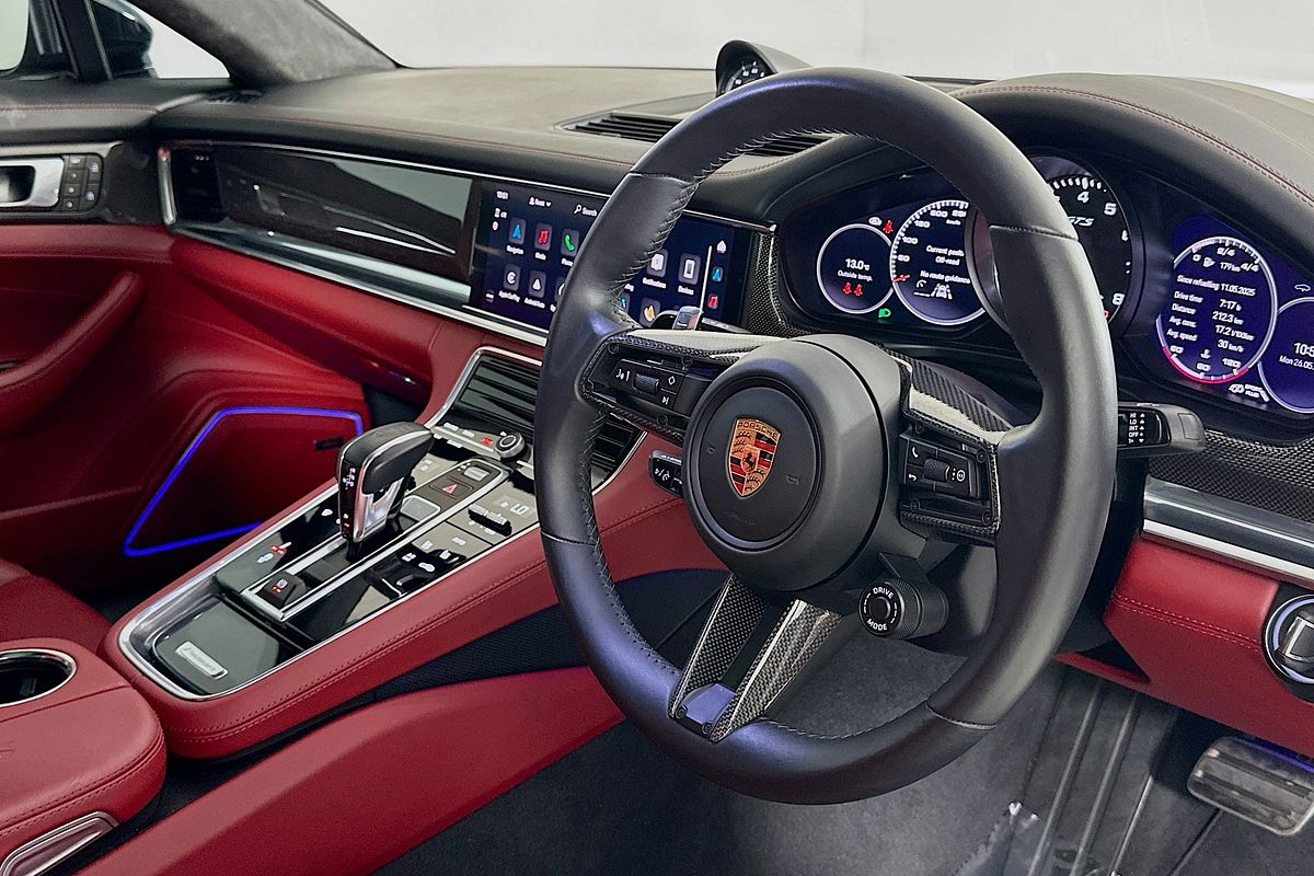 2022 Porsche Panamera GTS 971