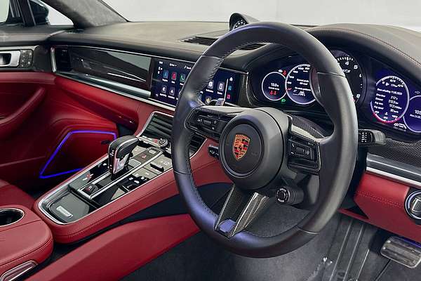 2022 Porsche Panamera GTS 971