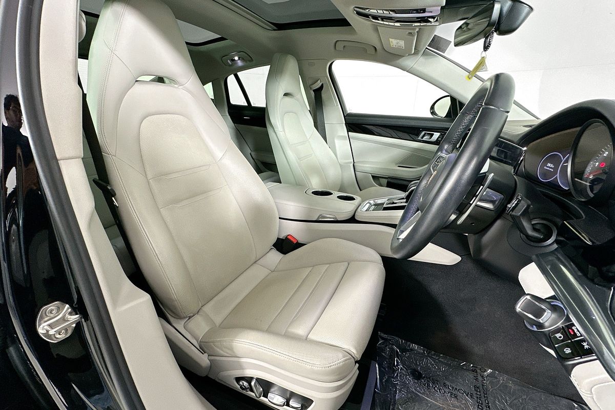 2018 Porsche Panamera  97A MY18