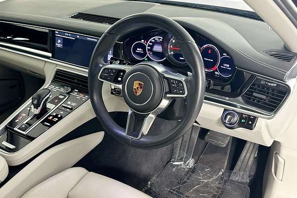2018 Porsche Panamera  97A MY18