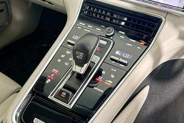 2018 Porsche Panamera  97A MY18