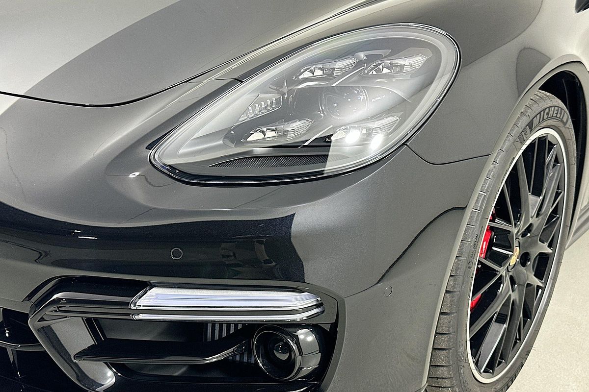2022 Porsche Panamera GTS 971