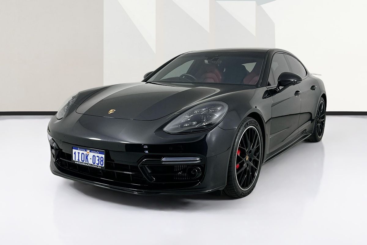 2022 Porsche Panamera GTS 971