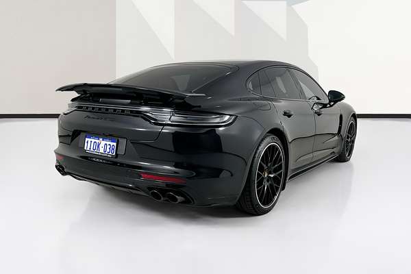 2022 Porsche Panamera GTS 971