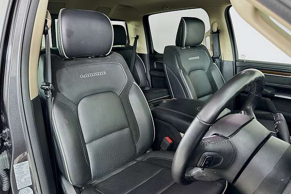 2021 RAM 1500 LARAMIE RAMBOX MHEV DT MY22 4X4 SWB
