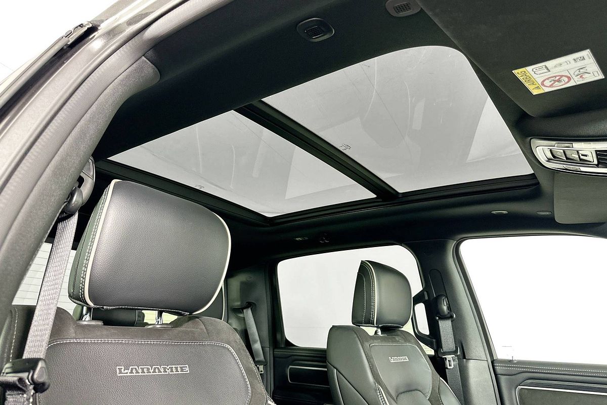 2024 RAM 1500 LARAMIE (w/SUNROOF) MHEV DT MY24 4X4 SWB