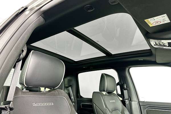 2024 RAM 1500 LARAMIE (w/SUNROOF) MHEV DT MY24 4X4 SWB