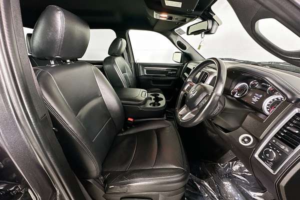 2021 RAM 1500 WARLOCK (BLACK/GREY/HYD BLUE) MY20 4X4