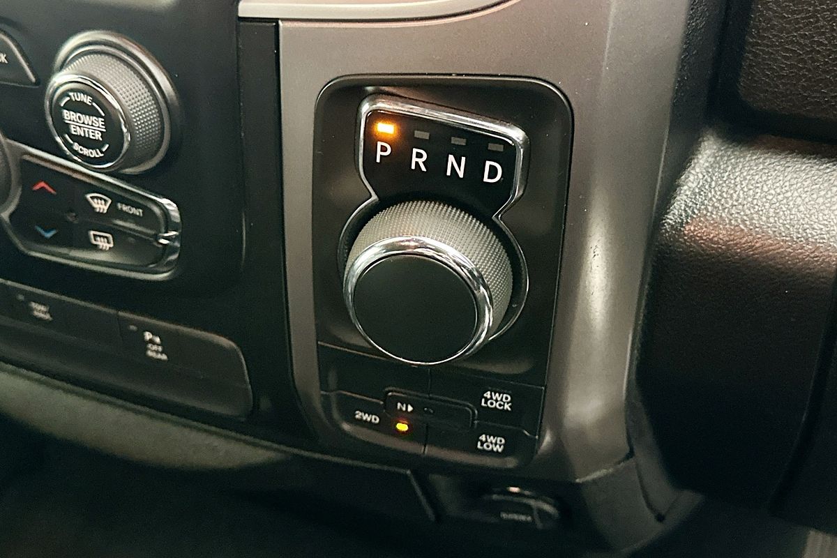 2021 RAM 1500 WARLOCK (BLACK/GREY/HYD BLUE) MY20 4X4