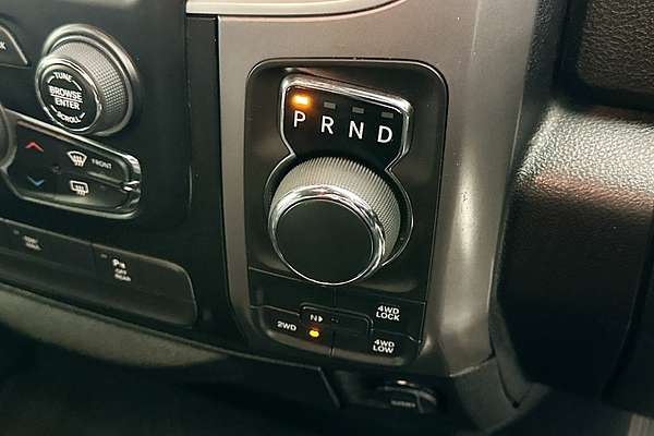 2021 RAM 1500 WARLOCK (BLACK/GREY/HYD BLUE) MY20 4X4