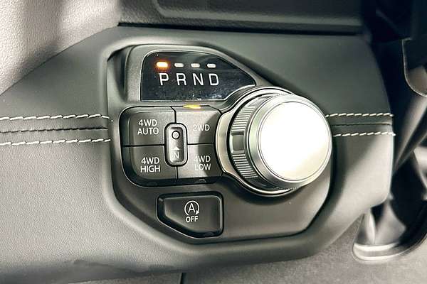 2024 RAM 1500 LARAMIE (w/SUNROOF) MHEV DT MY24 4X4 SWB