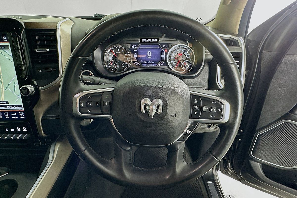 2021 RAM 1500 LARAMIE RAMBOX MHEV DT MY22 4X4 SWB