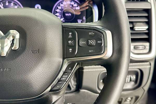 2024 RAM 1500 LARAMIE (w/SUNROOF) MHEV DT MY24 4X4 SWB