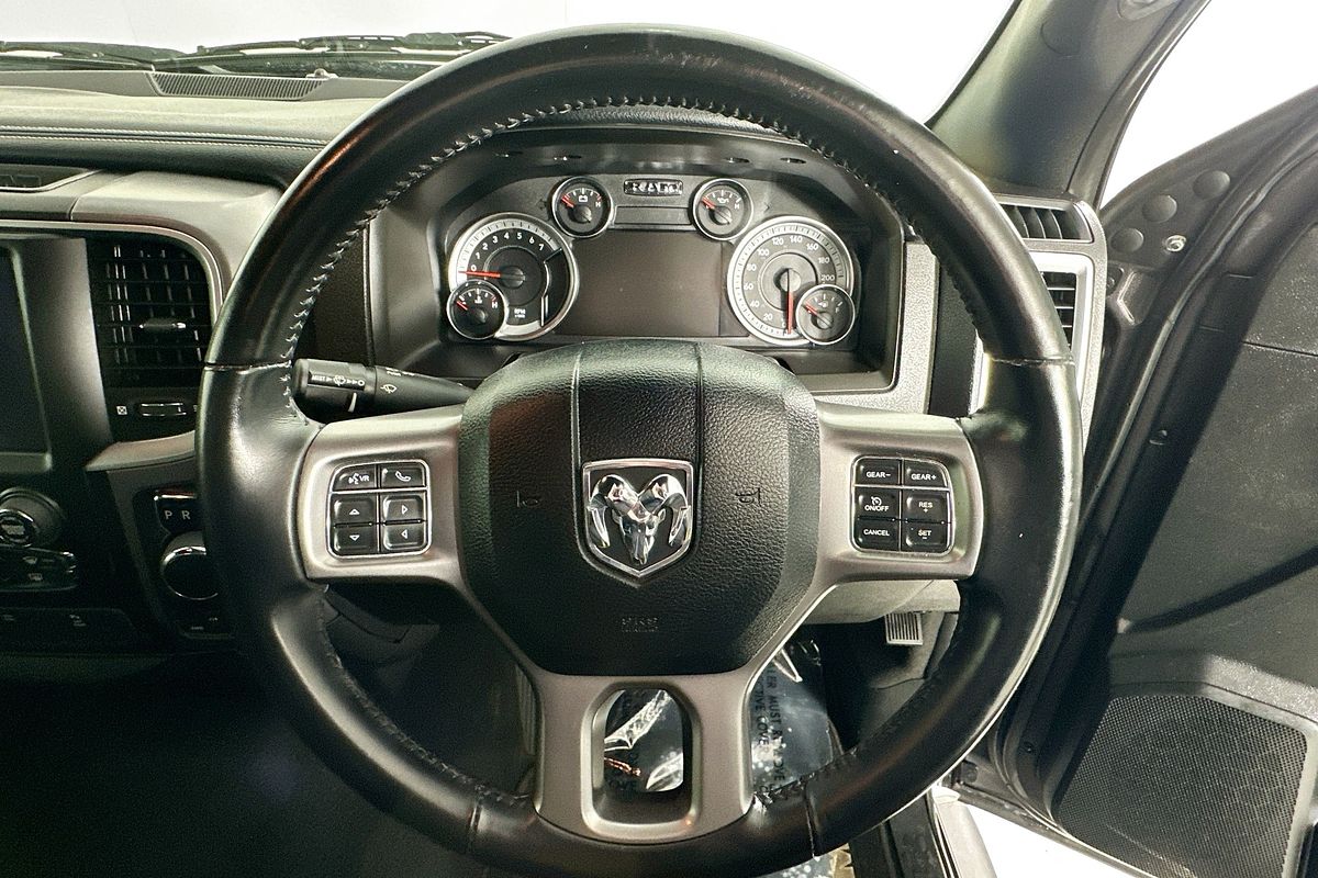 2021 RAM 1500 WARLOCK (BLACK/GREY/HYD BLUE) MY20 4X4