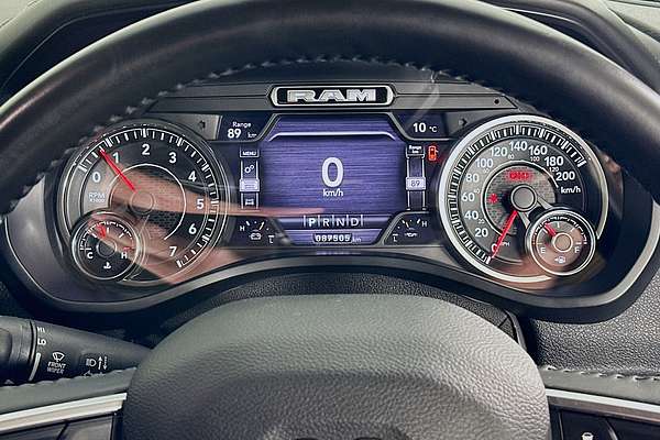 2021 RAM 1500 LARAMIE RAMBOX MHEV DT MY22 4X4 SWB