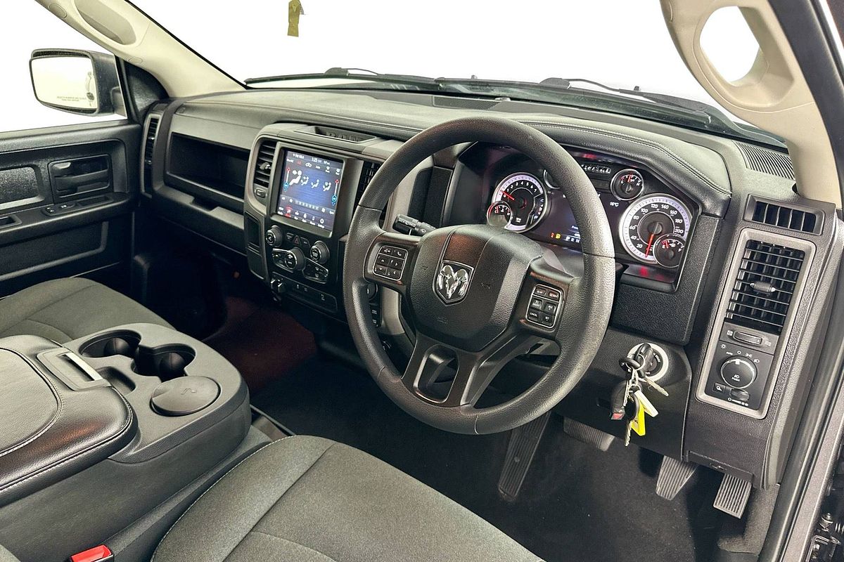 2023 RAM 1500 EXPRESS DS MY23 4X4
