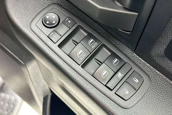 2023 RAM 1500 EXPRESS DS MY23 4X4