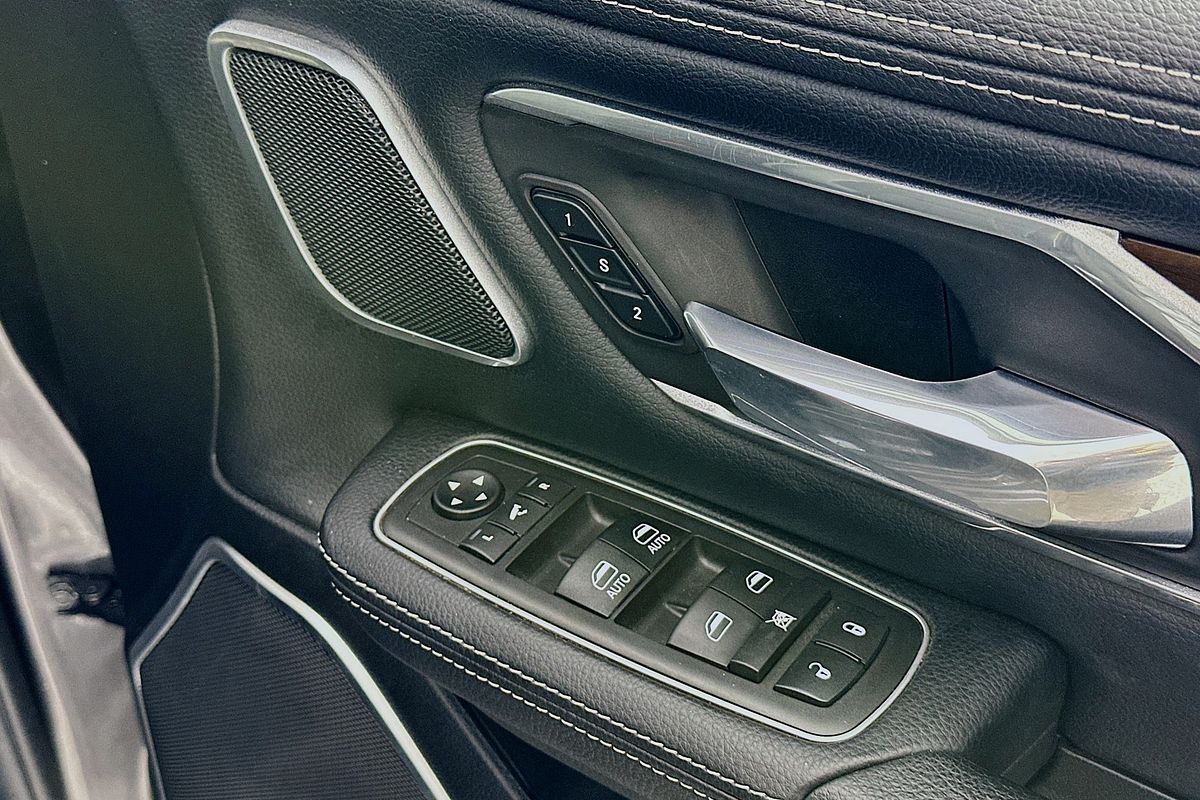 2021 RAM 1500 LARAMIE RAMBOX MHEV DT MY22 4X4 SWB