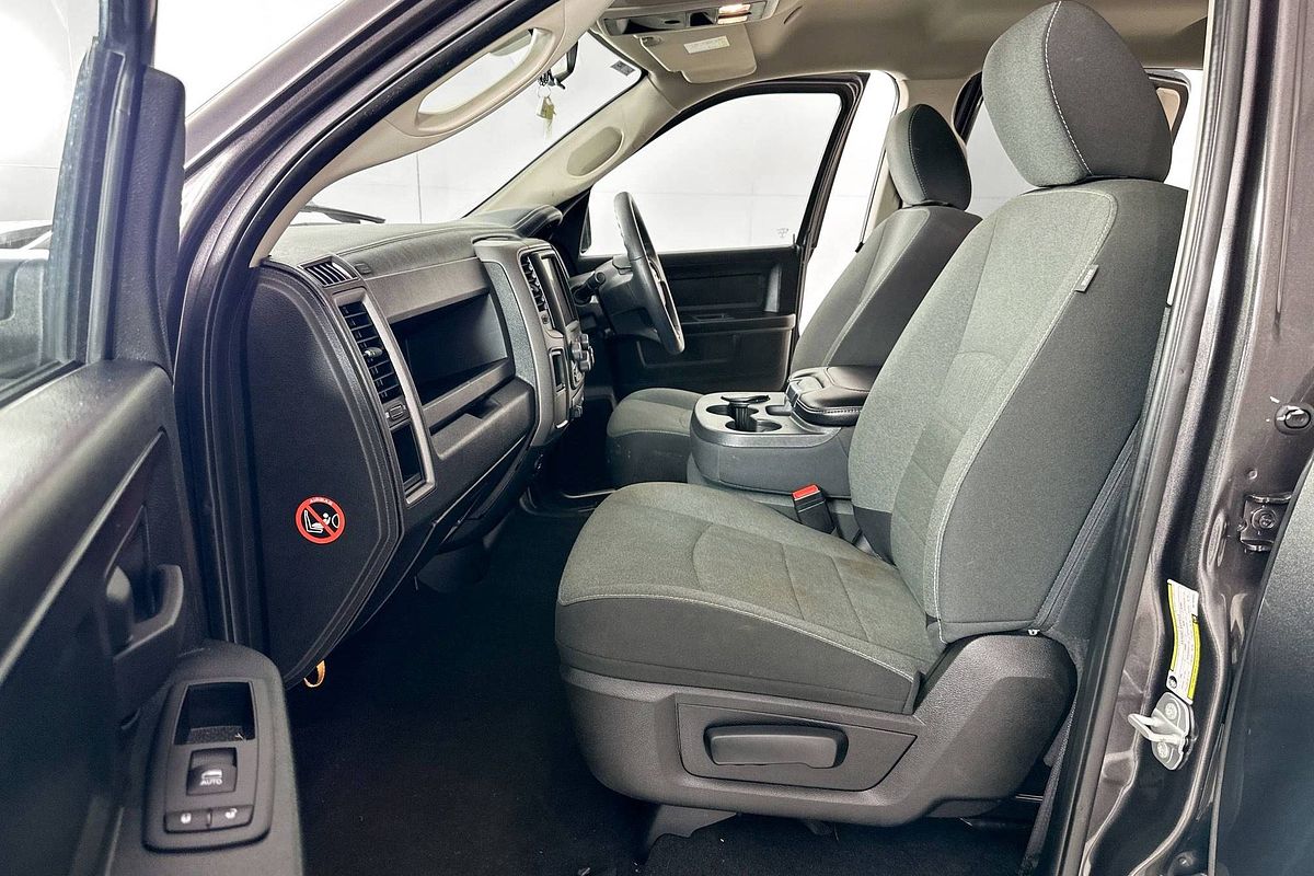 2023 RAM 1500 EXPRESS DS MY23 4X4