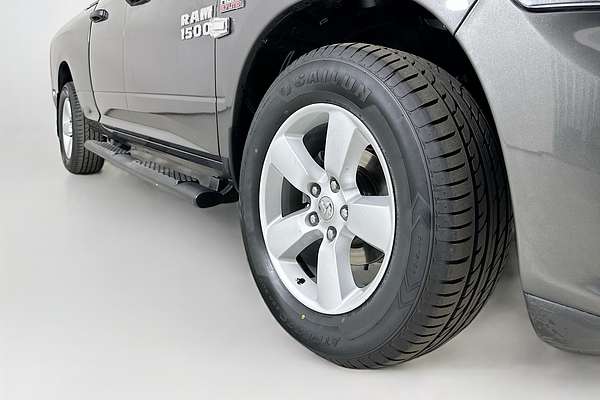 2021 RAM 1500 EXPRESS DS MY21 4X4 SWB
