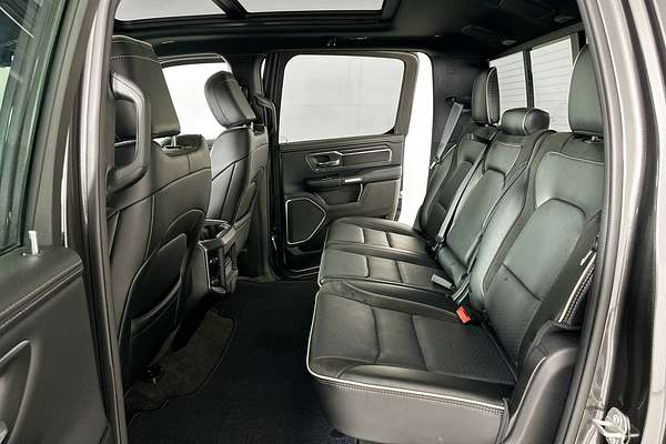 2024 RAM 1500 LARAMIE (w/SUNROOF) MHEV DT MY24 4X4 SWB