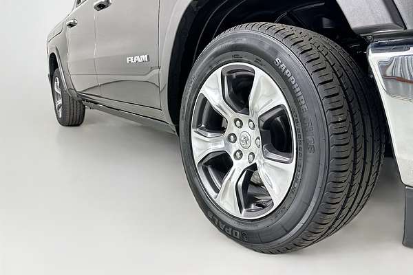 2021 RAM 1500 LARAMIE RAMBOX MHEV DT MY22 4X4 SWB