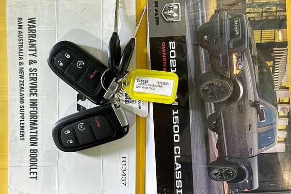 2021 RAM 1500 WARLOCK (BLACK/GREY/HYD BLUE) MY20 4X4