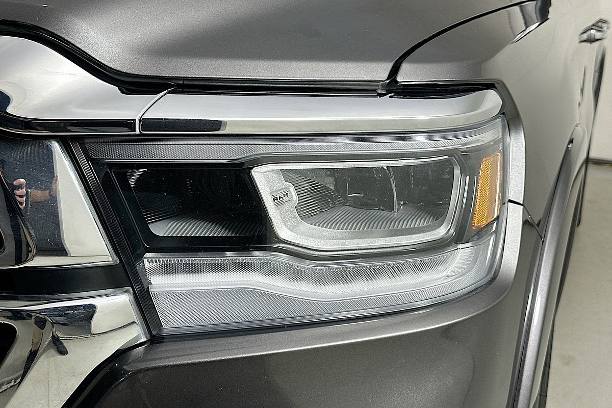 2021 RAM 1500 LARAMIE RAMBOX MHEV DT MY22 4X4 SWB