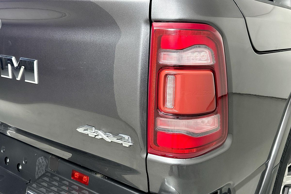 2021 RAM 1500 LARAMIE RAMBOX MHEV DT MY22 4X4 SWB