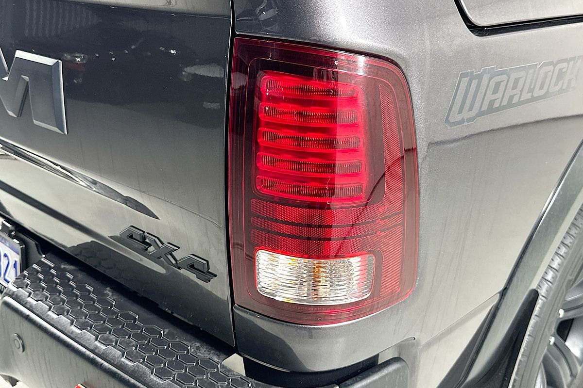 2021 RAM 1500 WARLOCK (BLACK/GREY/HYD BLUE) MY20 4X4