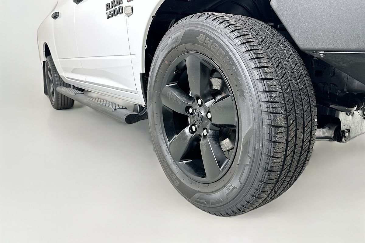 2023 RAM 1500 EXPRESS DS MY22 4X4 SWB