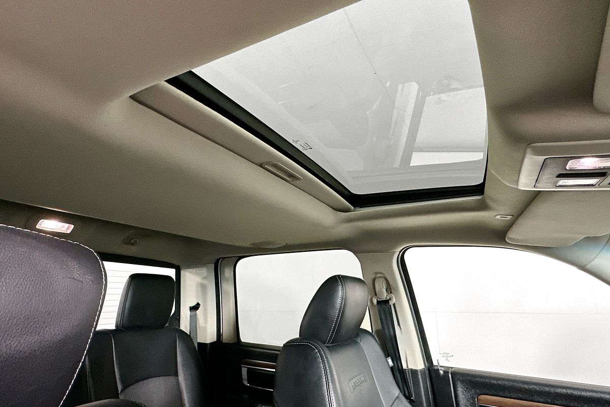 2017 RAM 2500 LARAMIE (4x4)  4X4 SWB